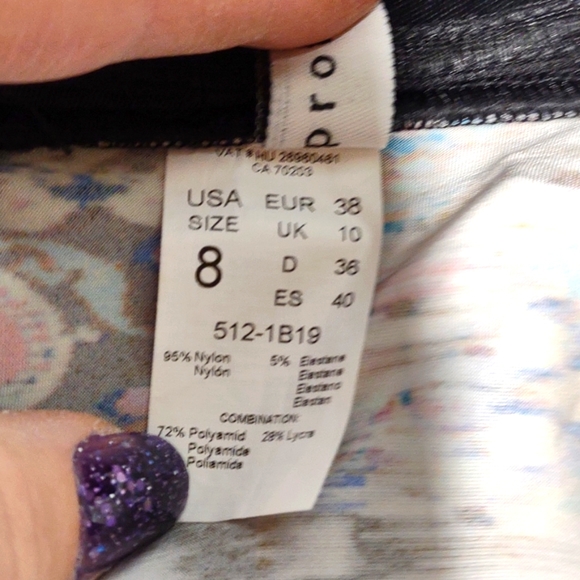 Women's Profile size 8 Top with built-in Bra - Picture 7 of 9